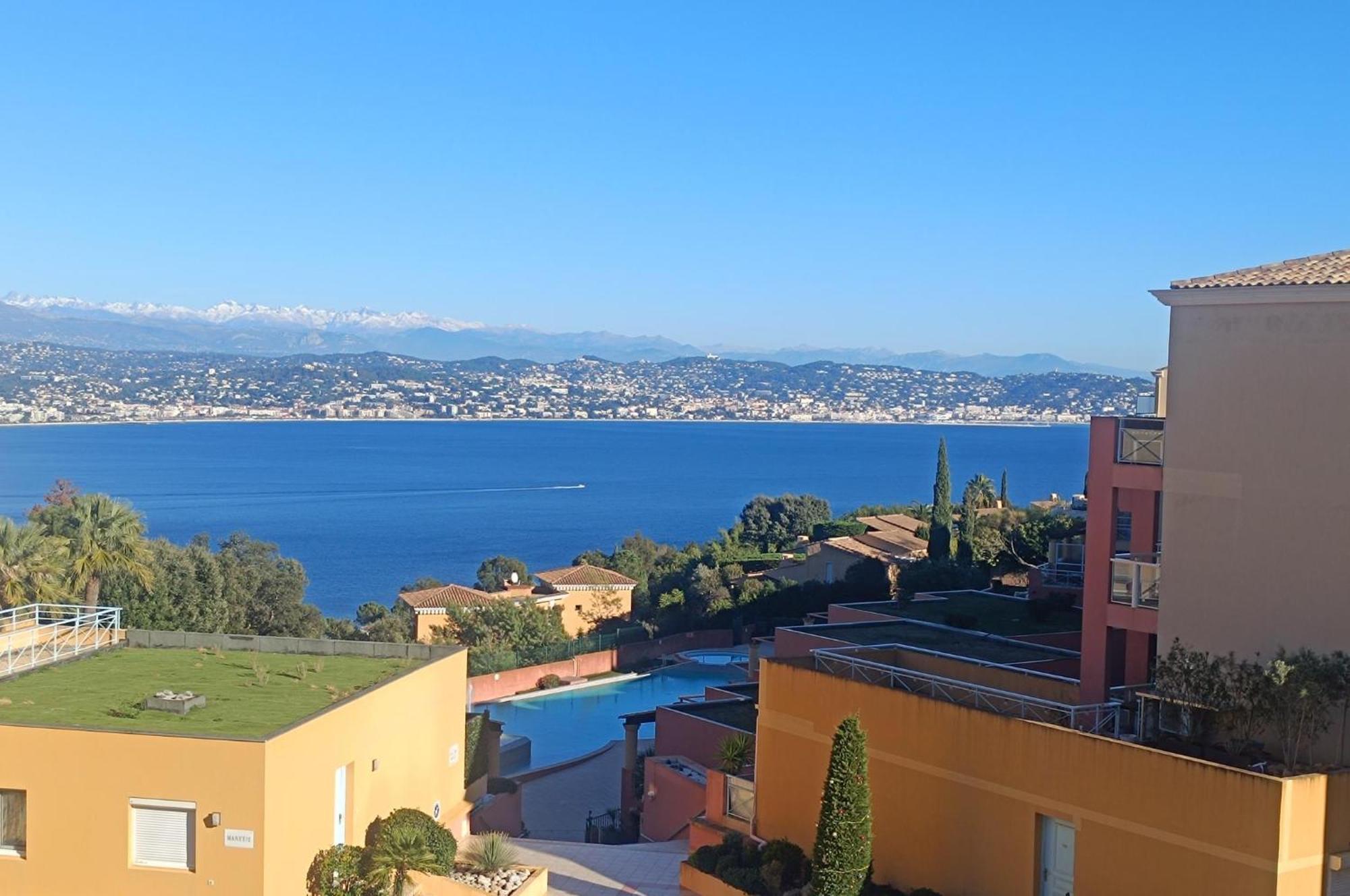 Magnifique Vue Mer Et Piscine - Les Cles De L Esterel Théoule-sur-Mer Extérieur photo