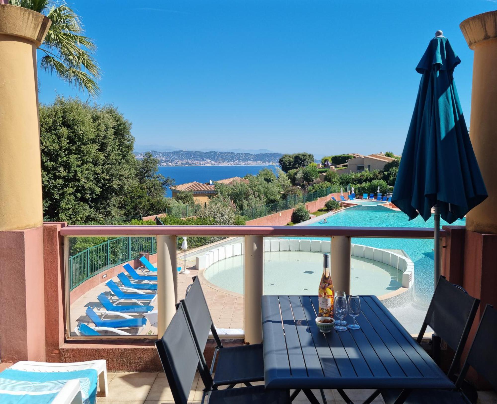 Magnifique Vue Mer Et Piscine - Les Cles De L Esterel Théoule-sur-Mer Extérieur photo